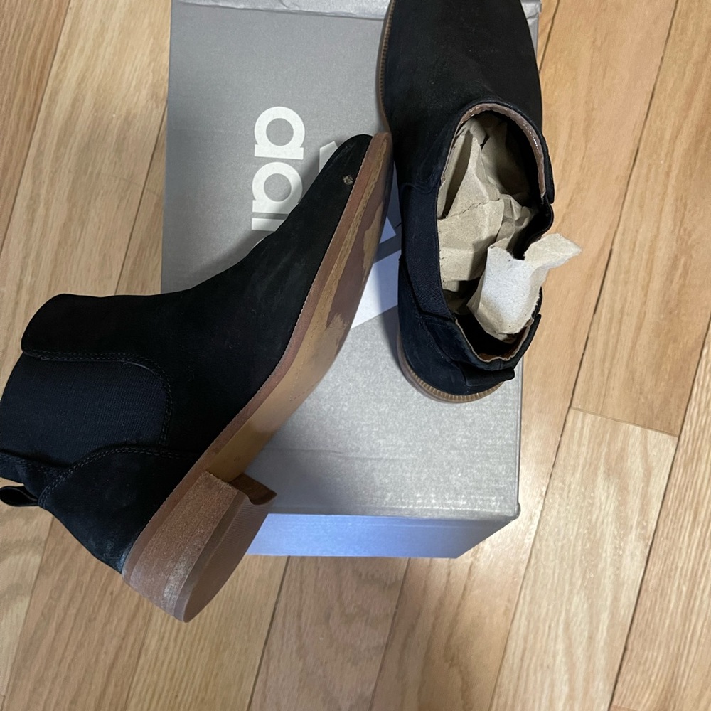Black suede/leather ankle bootie, barely worn, excellent condition